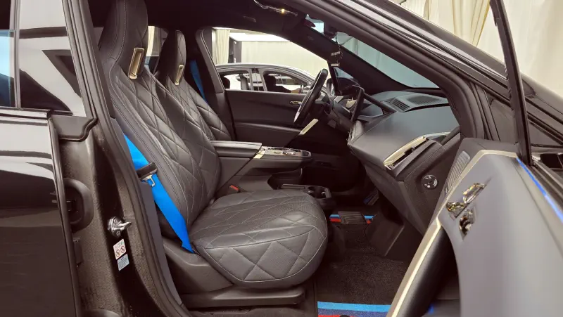 BMW iX