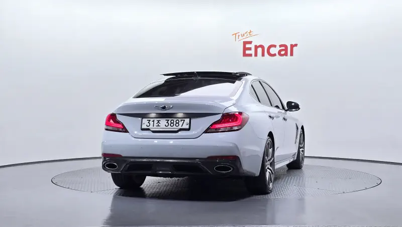 Genesis G70