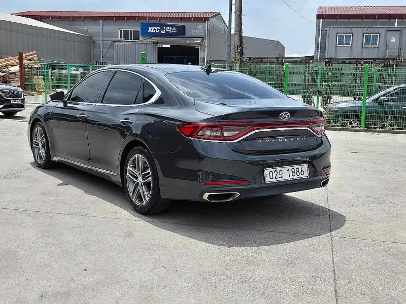 Hyundai Grandeur