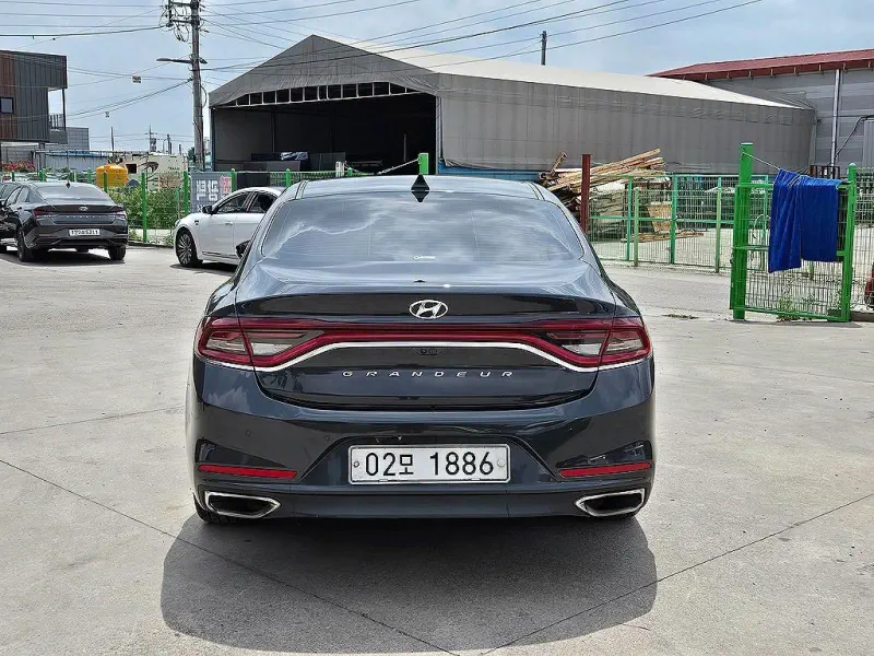 Hyundai Grandeur