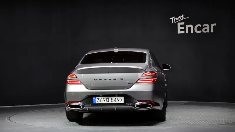 Genesis G70