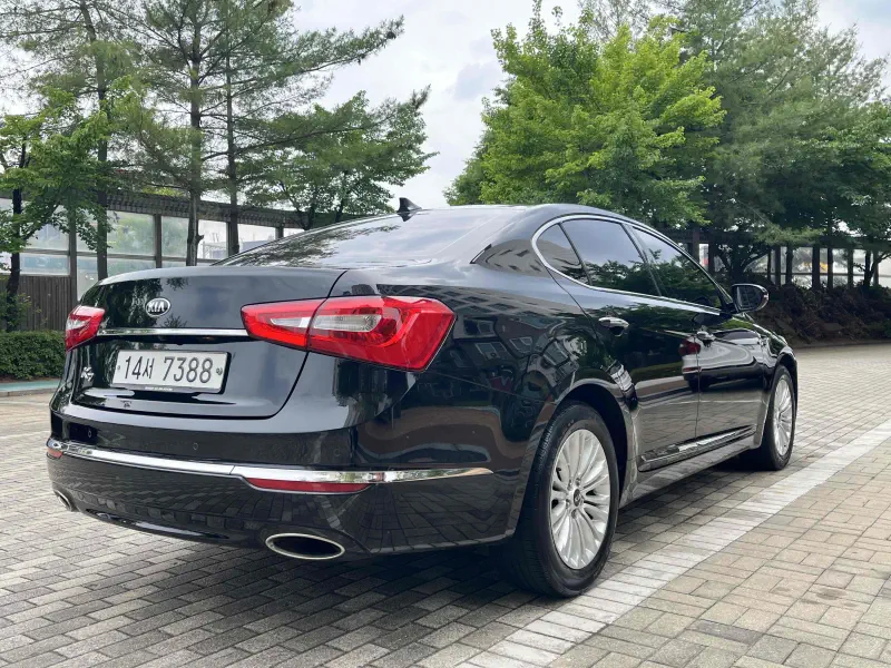 Kia K7