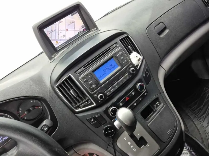 Hyundai Grand Starex