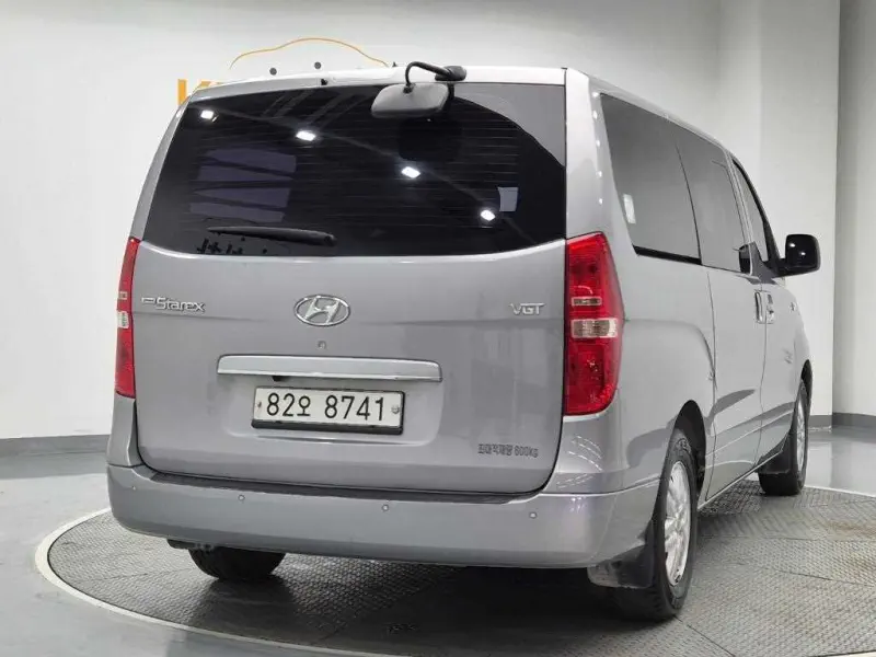Hyundai Grand Starex