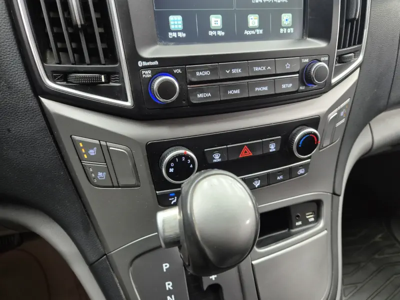 Hyundai Grand Starex