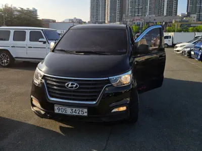 Hyundai Grand Starex