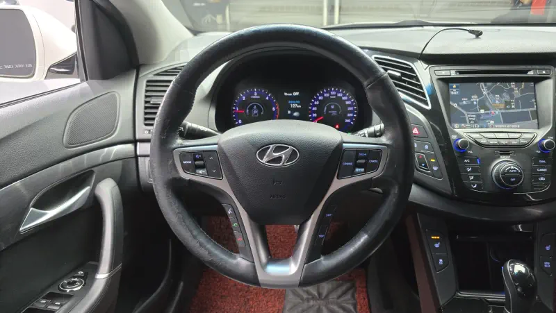 Hyundai I40