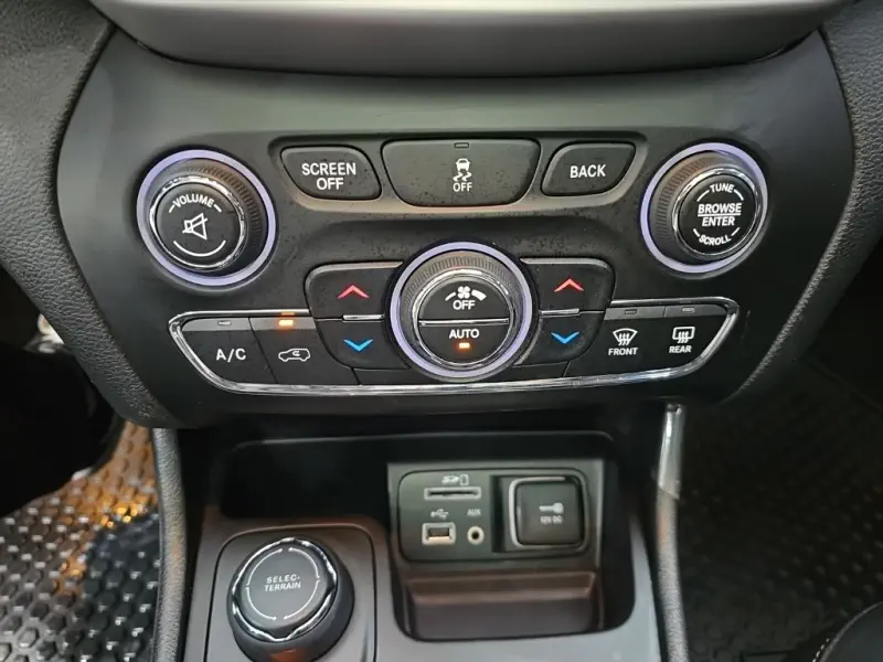 Jeep Cherokee