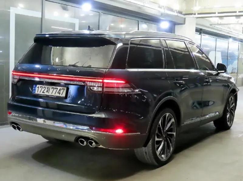 Lincoln Aviator