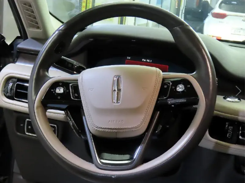 Lincoln Aviator