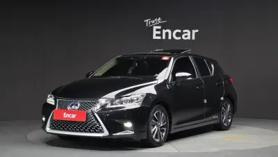 Lexus CT200h