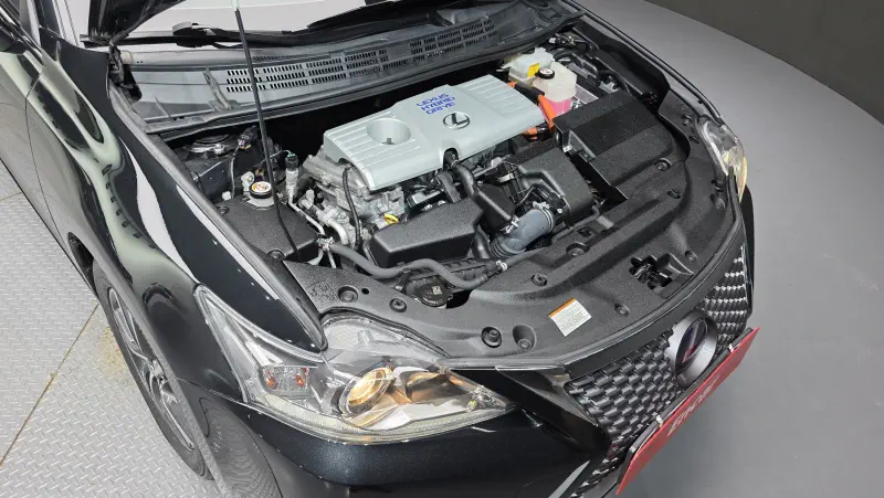 Lexus CT200h