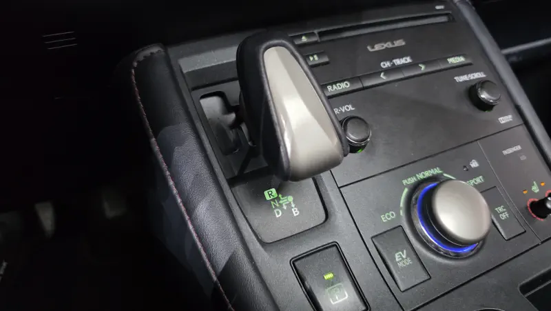Lexus CT200h
