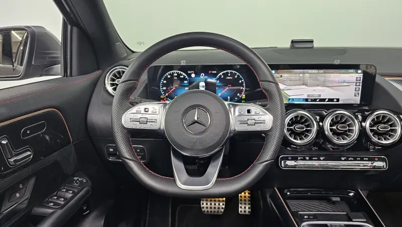 Mercedes-Benz GLA-Class