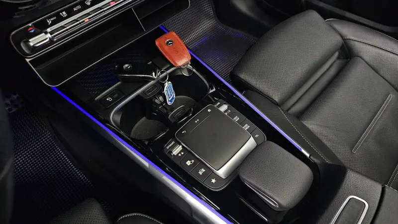 Mercedes-Benz EQB