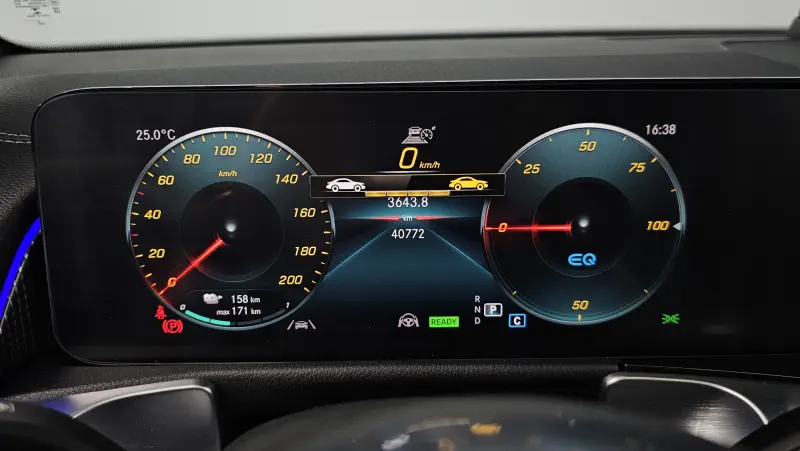 Mercedes-Benz EQB