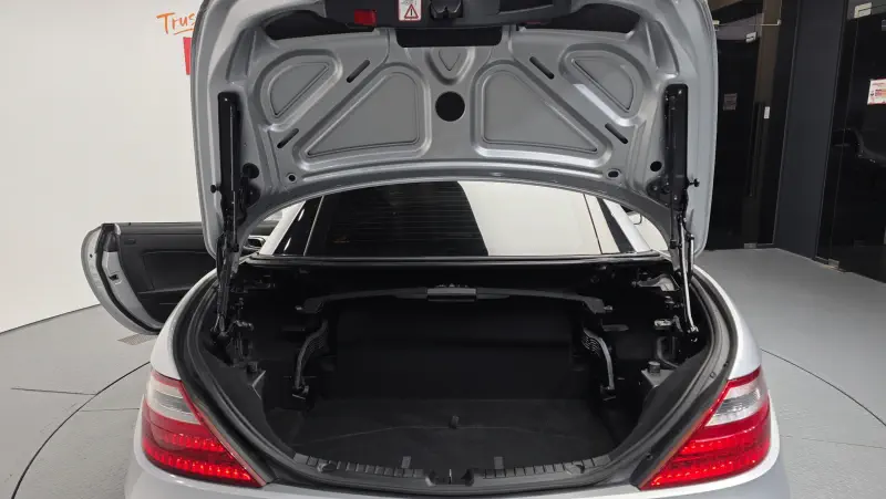 Mercedes-Benz SLK-Class