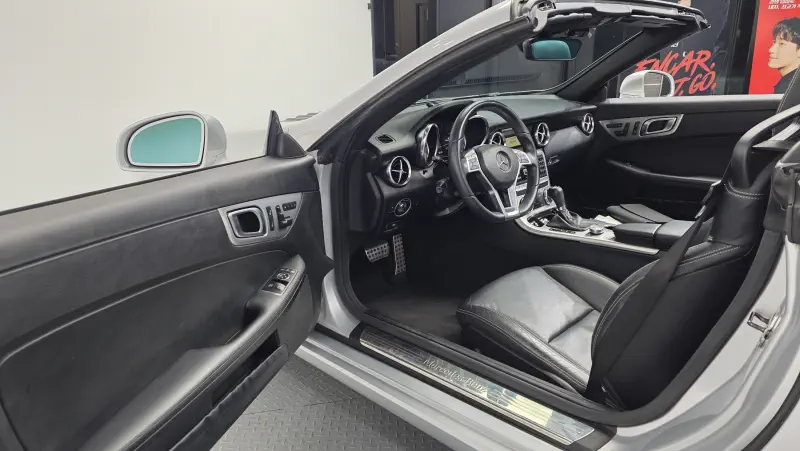 Mercedes-Benz SLK-Class