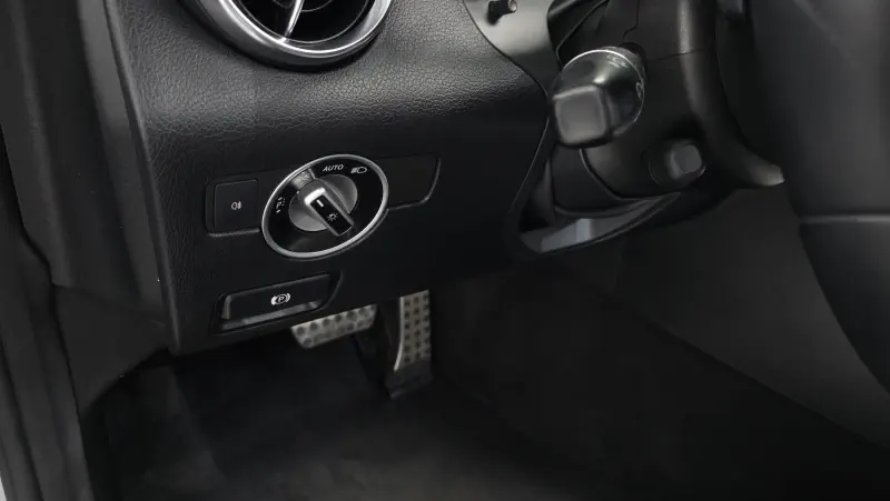 Mercedes-Benz SLK-Class