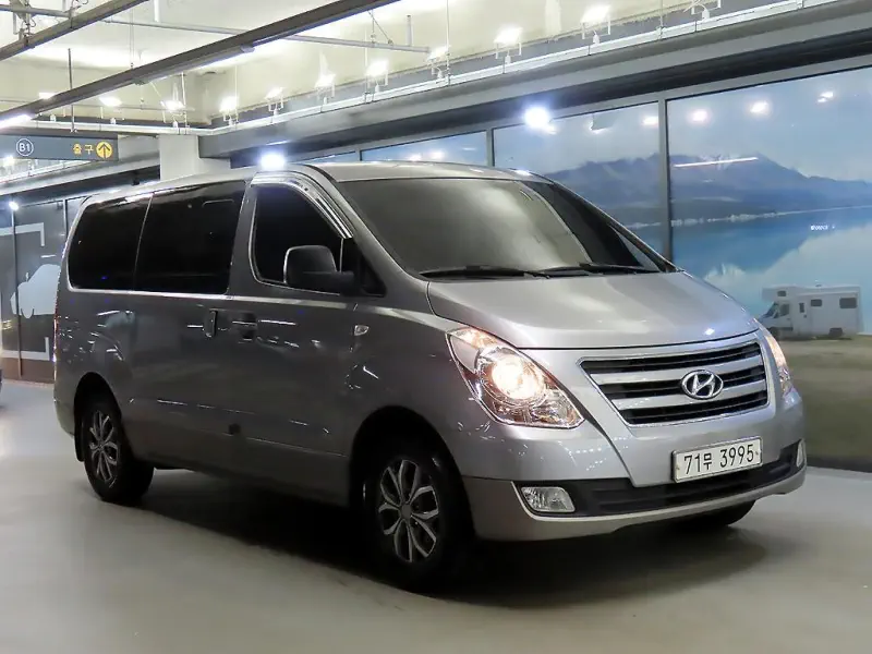 Hyundai Grand Starex