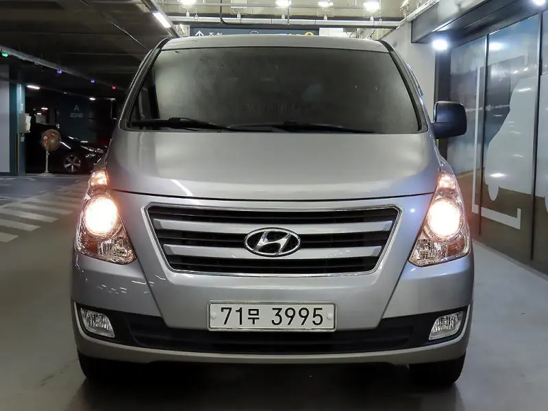 Hyundai Grand Starex