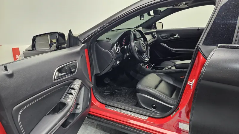 Mercedes-Benz CLA-Class