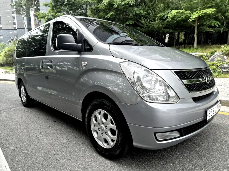 Hyundai Grand Starex