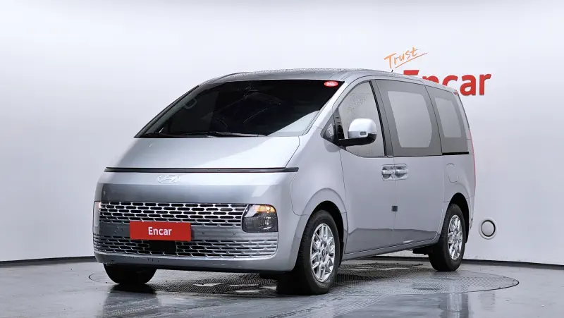 Hyundai Staria