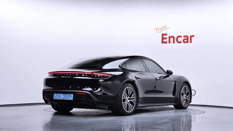 Porsche Taycan