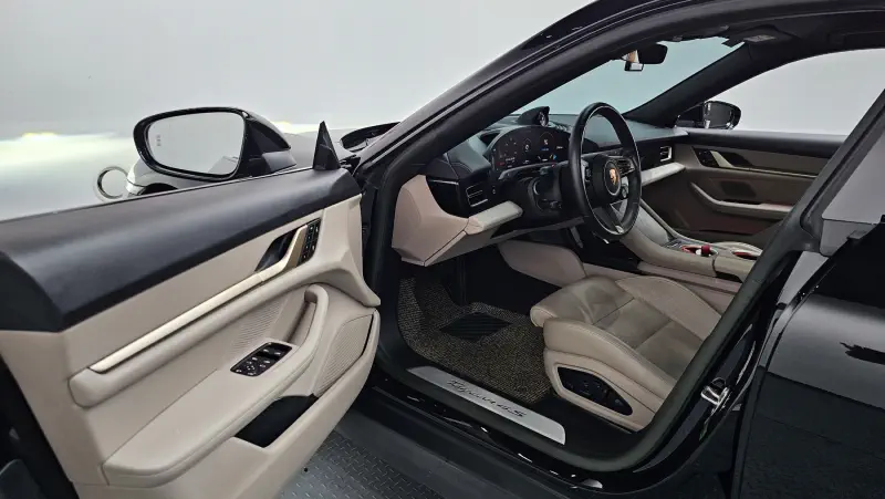 Porsche Taycan