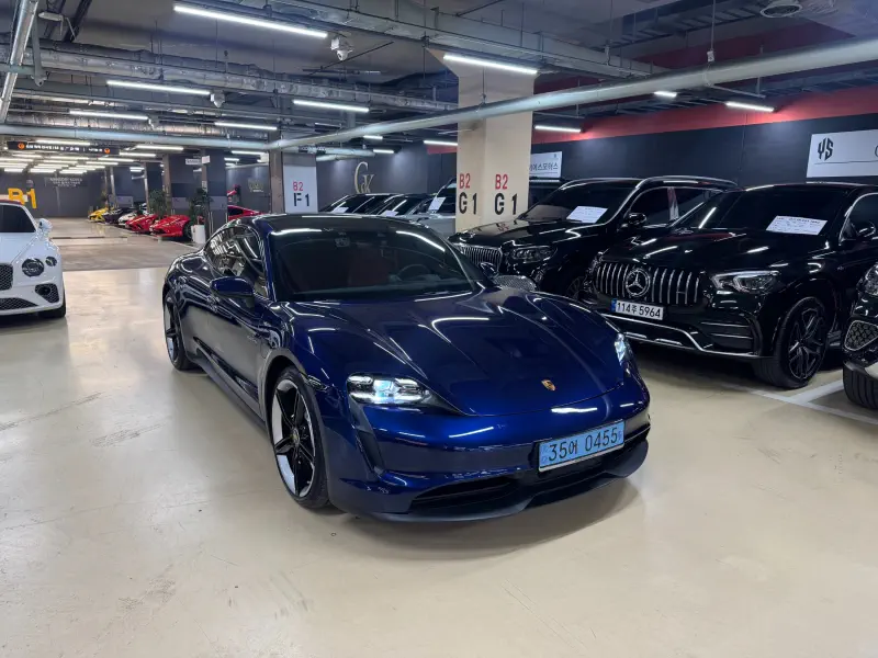 Porsche Taycan