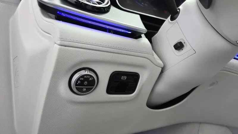 Mercedes-Benz EQE