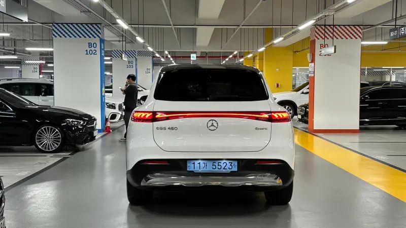 Mercedes-Benz EQS SUV