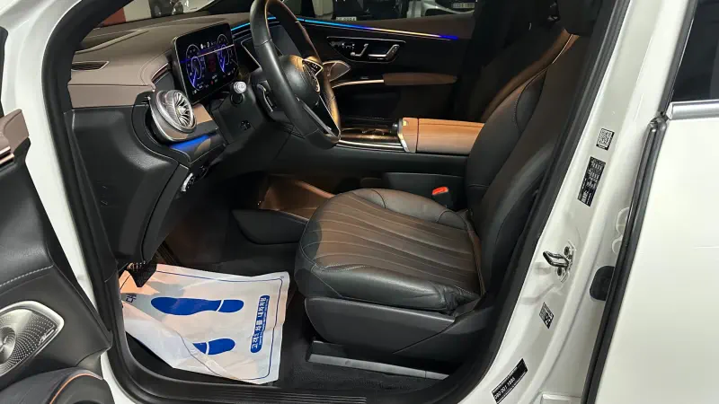 Mercedes-Benz EQS SUV