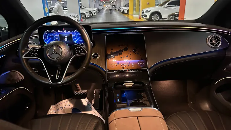 Mercedes-Benz EQS SUV