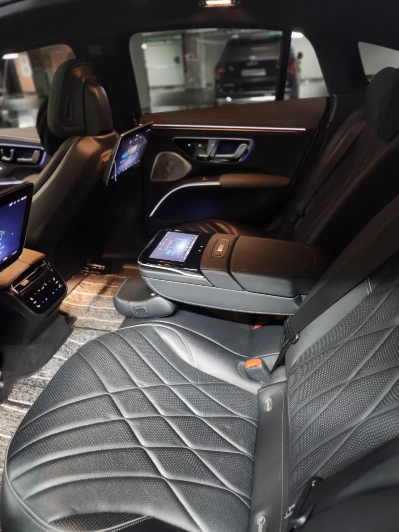 Mercedes-Benz EQS