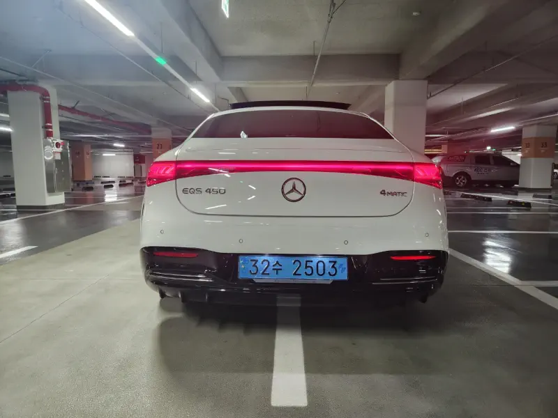 Mercedes-Benz EQS