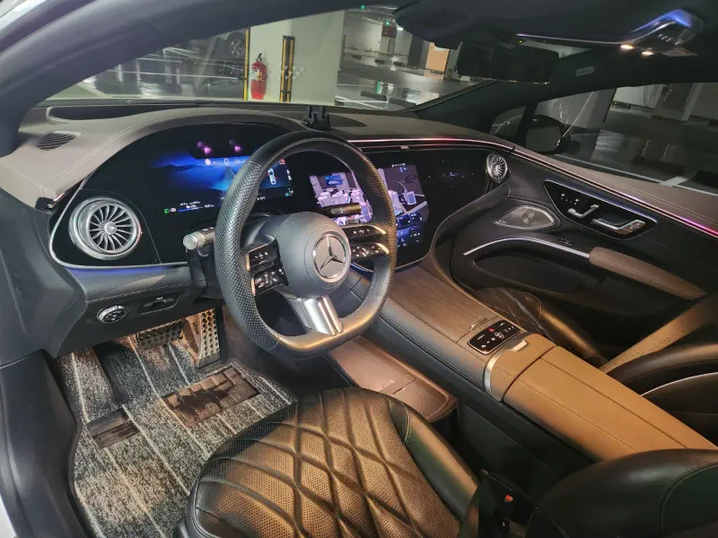 Mercedes-Benz EQS