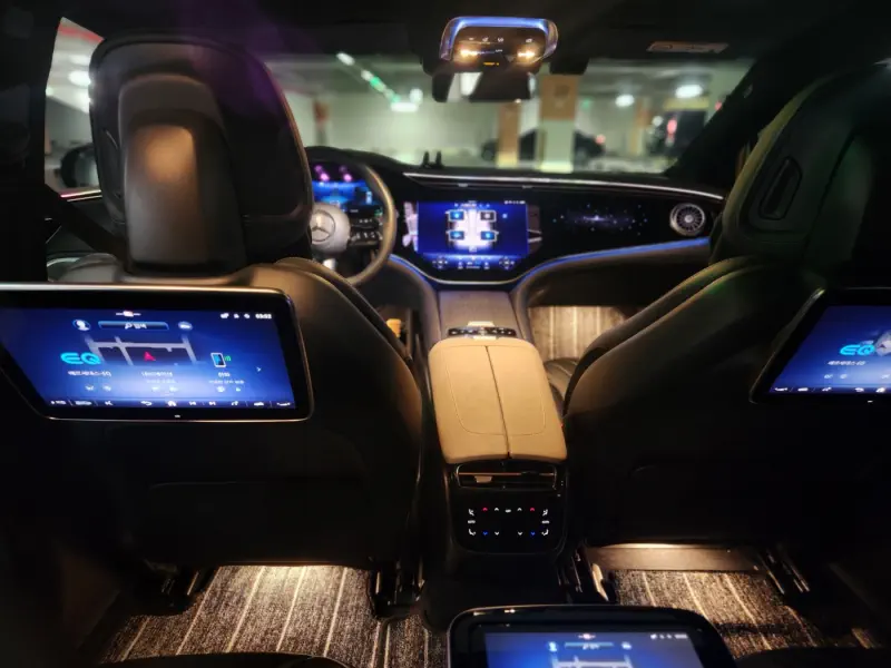 Mercedes-Benz EQS