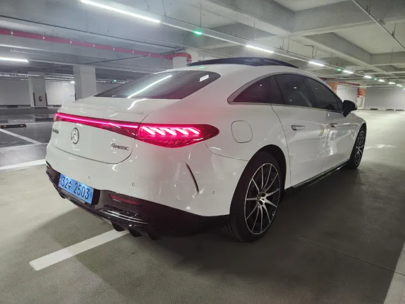 Mercedes-Benz EQS