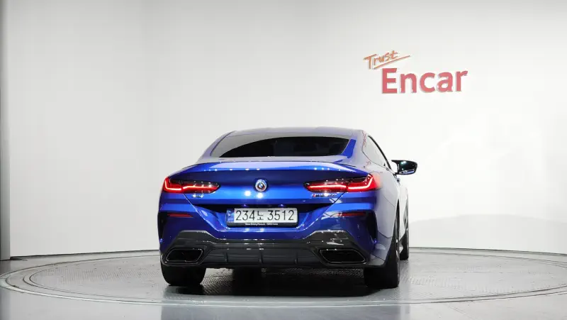 BMW 8-Series