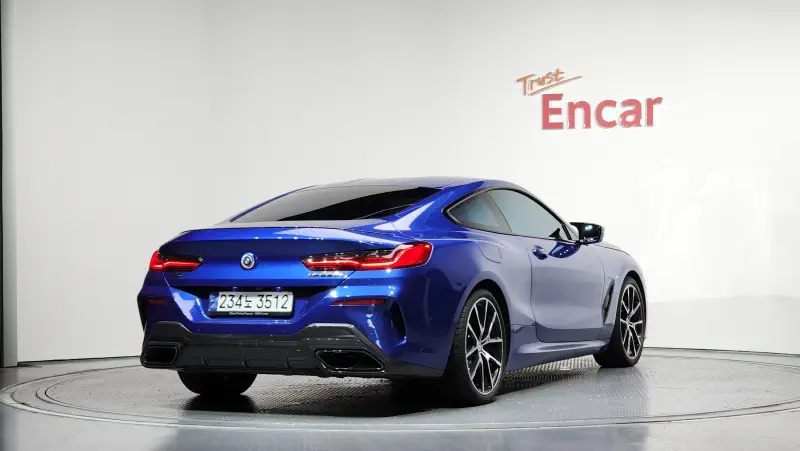 BMW 8-Series