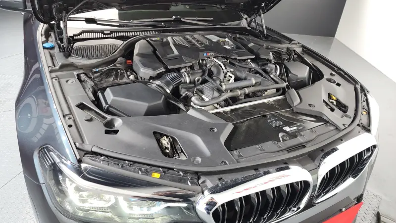 BMW M5