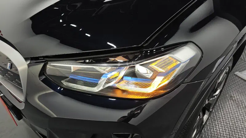 BMW iX3