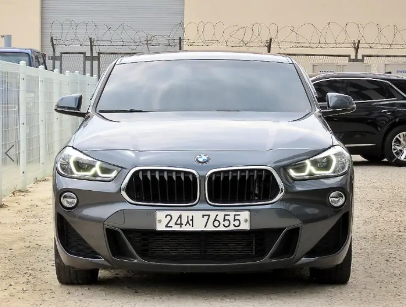 BMW X2