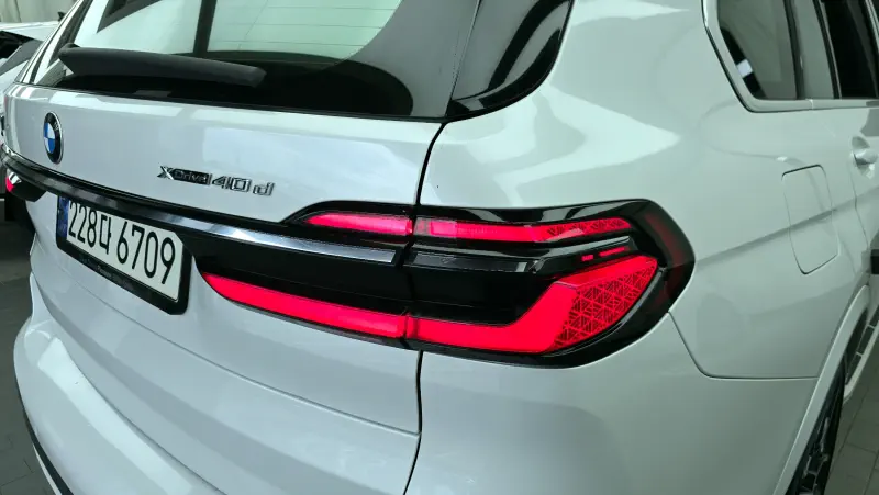 BMW X7