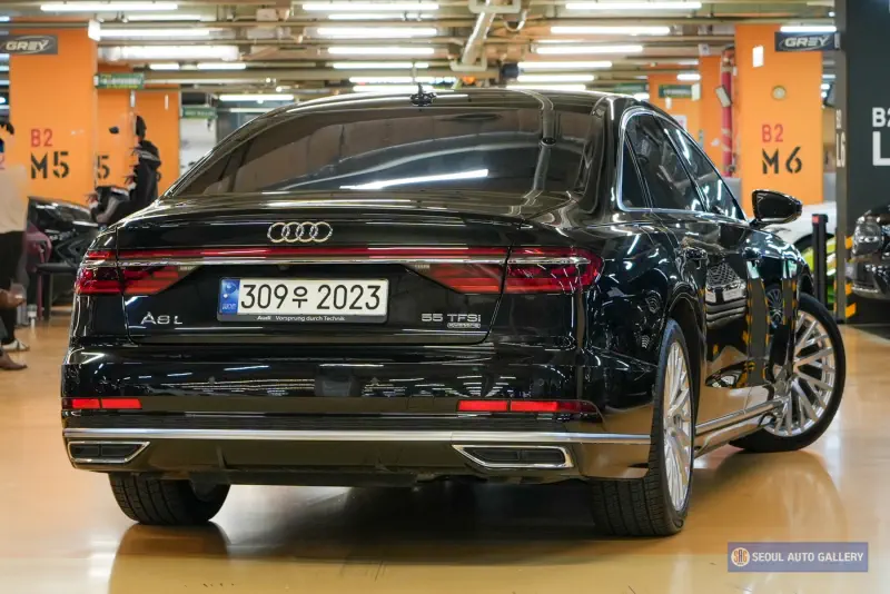 Audi A8