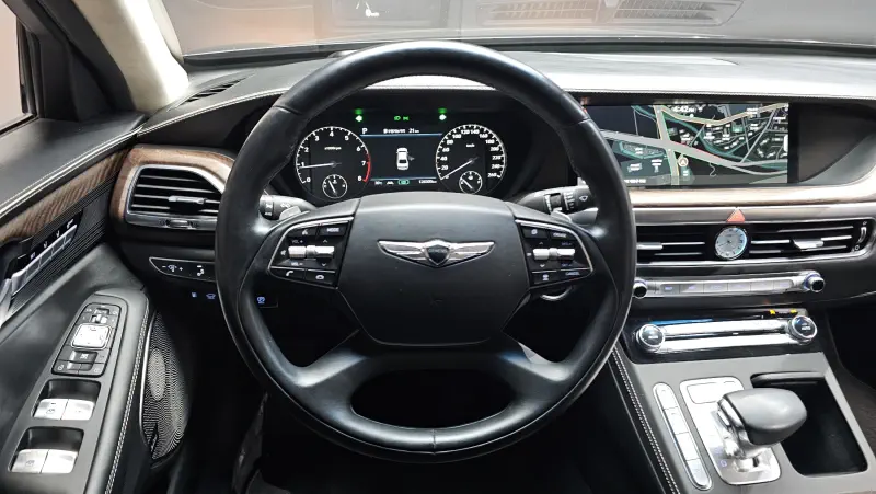 Genesis G90