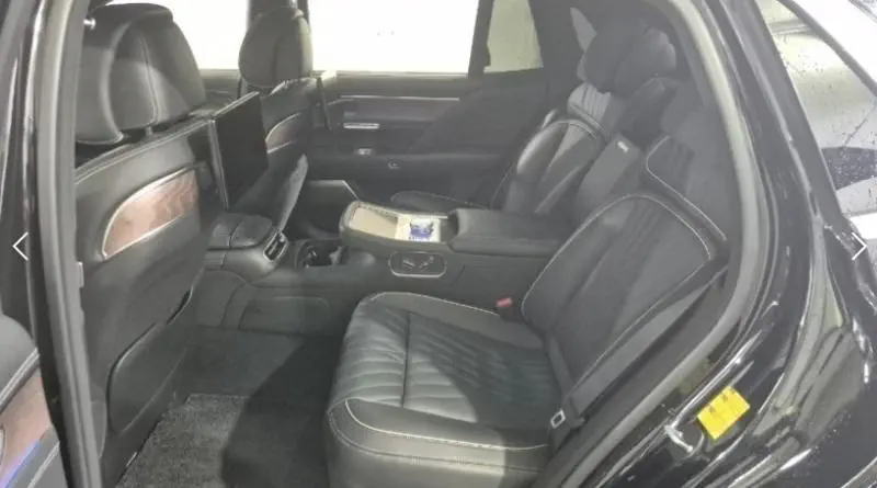 Genesis G90