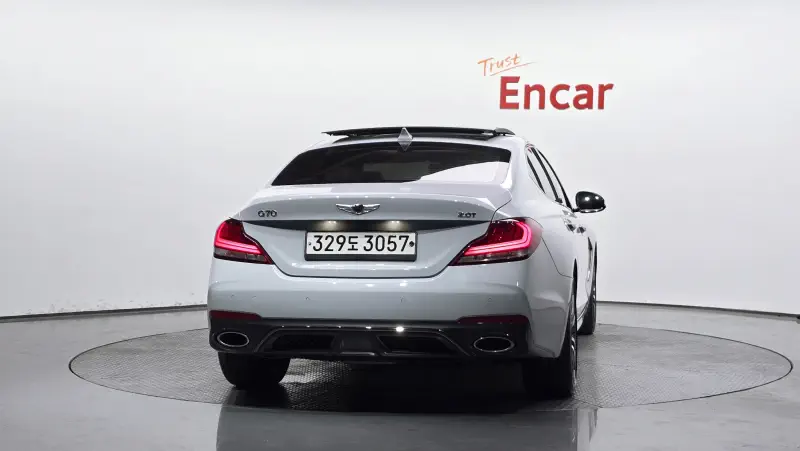 Genesis G70